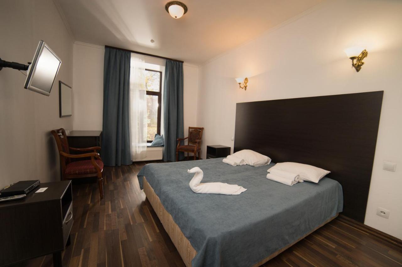 Alex Hotel Odessa Exteriör bild