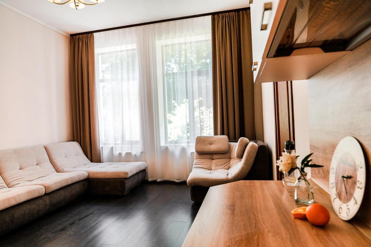 Alex Hotel Odessa Exteriör bild